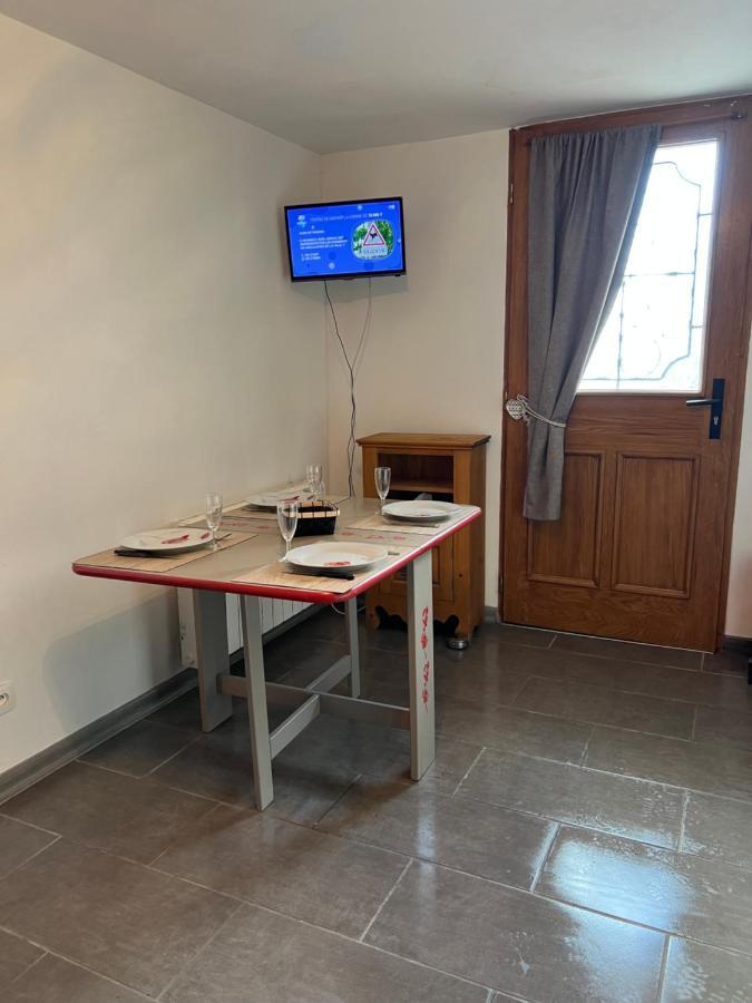 Tres Bel Appartement Bleu Montclar (Alpes-de-Haute-Provence) Exterior foto